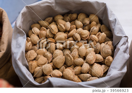 Photo of mix almond 39566923