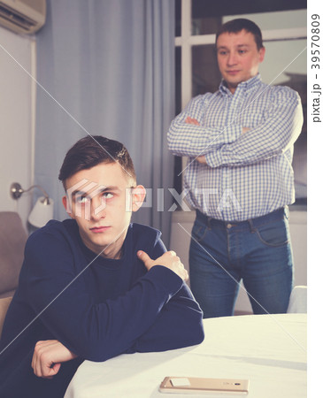 Man is offended and son is not wanting talking with him 39570809