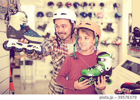 Sportsmen are searching comfortable roller-skates Sportsmen are searching comfortable roller-skates 39576379