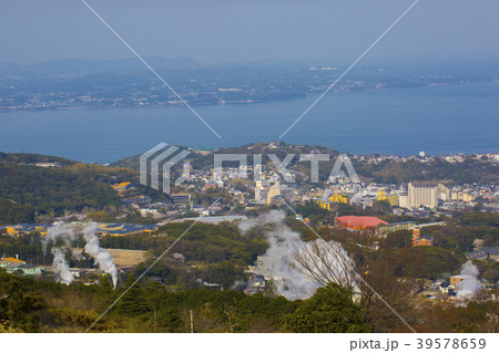 別府温泉湯けむりと別府湾一望 別府温泉湯けむりと別府湾一望 39578659