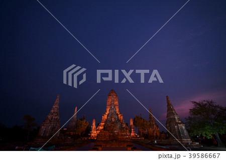 タイのアユタヤのワット・チャイワッタナーラーム 39586667