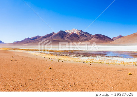 Lake, Bolivia Altiplano 39587029