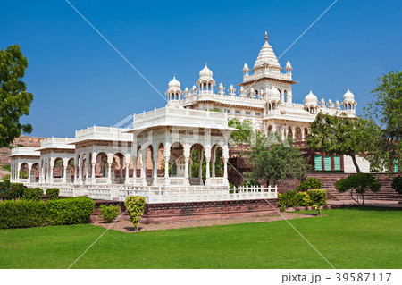Jaswant Thada mausoleum 39587117