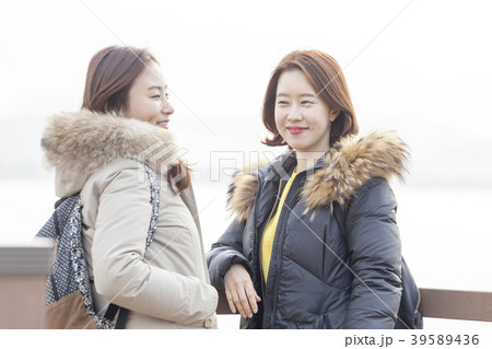 友達 友人 女性 39589436