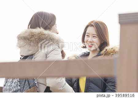 友達 友人 女性 39589516