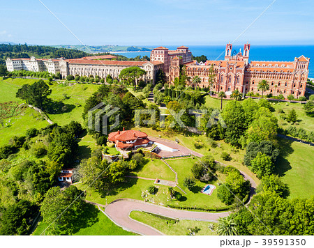 Comillas Pontifical University, Spain 39591350