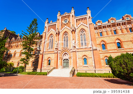 Comillas Pontifical University, Spain Comillas Pontifical University, Spain 39591438