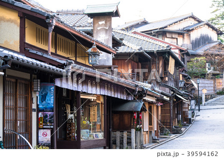 《京都府》二年坂・早朝 39594162