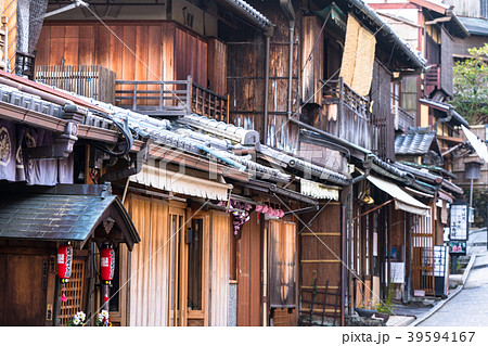 《京都府》二年坂・早朝 39594167