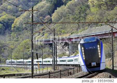 中央本線を走る新型「スーパーあずさ」E353系 39594982