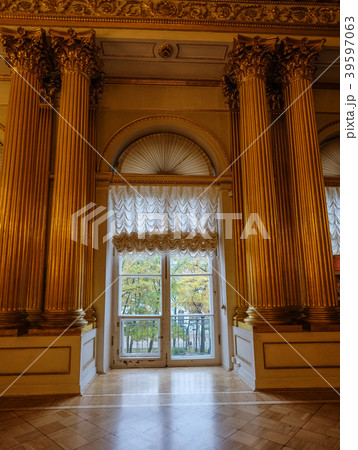 Interior of Hermitage Museum in St. Petersburg Interior of Hermitage Museum in St. Petersburg 39597063