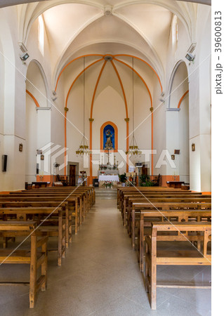 Beautiful ancient church Beautiful ancient church 39600813