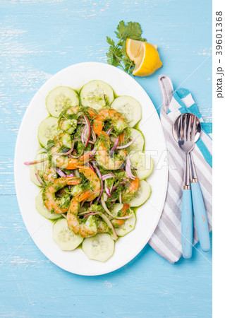MEXICAN CUISINE. Aguachile de camaron. Prawns 39601368