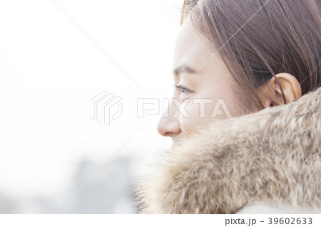 旅行 若い女性 冬 39602633