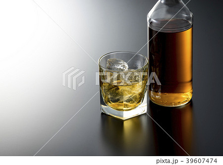 ウィスキー 39607474