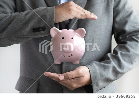 hands holding house .homeless housing shelter  39609255