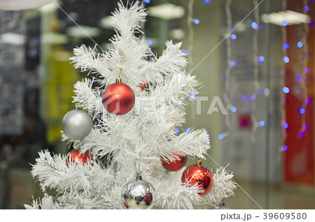The details of jewelry stores before Christmas The details of jewelry stores before Christmas 39609580