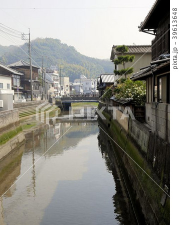 広島県竹原市町並保存地区 本川の川岸 広島県竹原市町並保存地区 本川の川岸 39613648