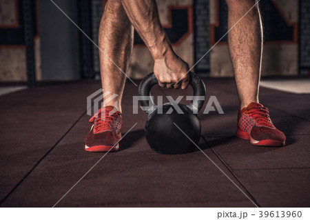 Crossfit kettlebell training 39613960