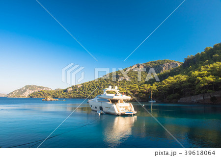 Boat sailing in Mediterranean Sea Marmaris, Turkey 39618064