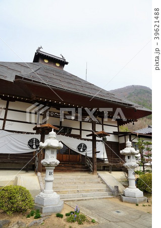 善徳寺（観音山）境内・石灯籠 39621488
