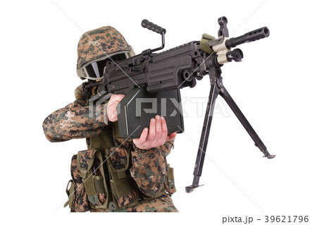 US MARINES with M249 machine gun 39621796