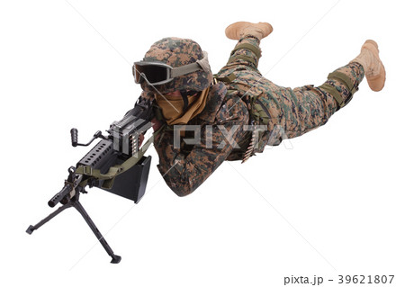 US MARINES with M249 machine gun 39621807