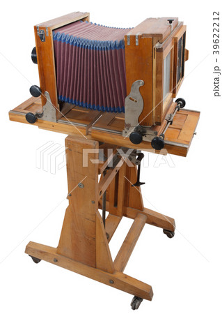 Old Wooden Big Format Camera Old Wooden Big Format Camera 39622212