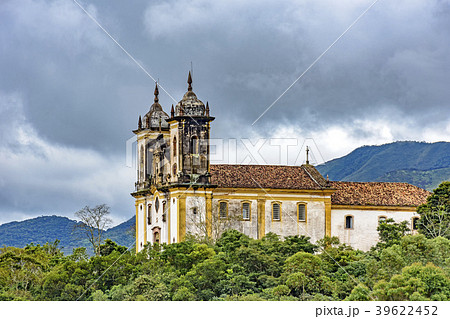 Ancient church high in mountains of of Ouro Preto 39622452