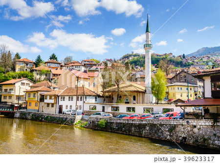 Sarajevo cityscape 39623317