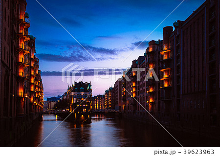 The Warehouse District - Speicherstadt in twilight 39623963