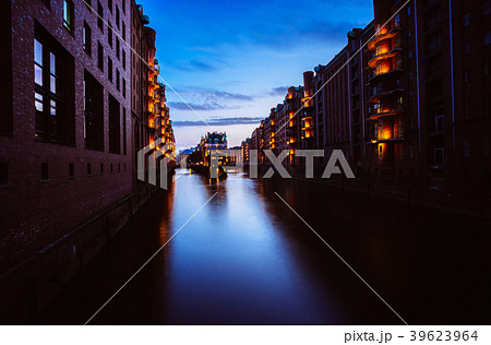 Blue hour in Warehouse District - Speicherstadt 39623964