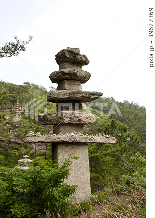 ウンジュサ 岩 石 39627369