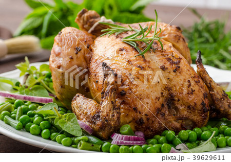 Grilled organic bio chicken 39629611