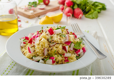 Couscous with radishes and herbs Couscous with radishes and herbs 39630289