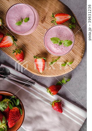 Strawberries milkshake summer drink Strawberries milkshake summer drink 39631236