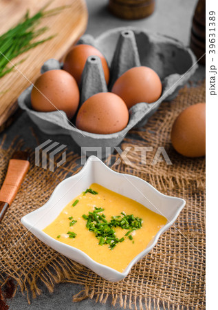Hollandaise sauce product photo 39631389