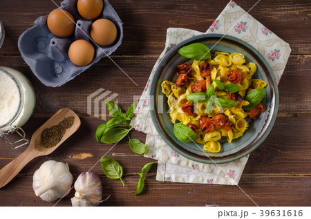 Tortellini with roasted vegetable and herbs Tortellini with roasted vegetable and herbs 39631616