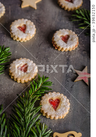 Christmas candy, cookies 39632150