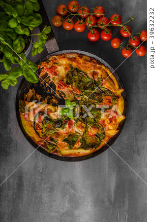 Vegetable frittata in oven Vegetable frittata in oven 39632232
