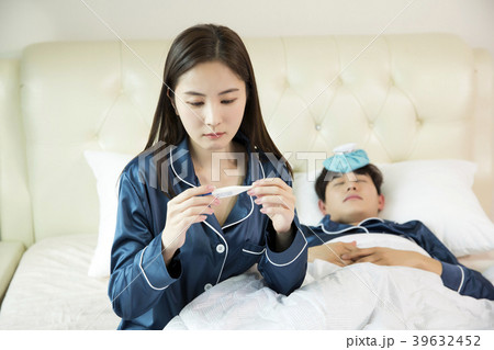 Conceptable photo of new married couple daily life. 094 Conceptable photo of new married couple daily life. 094 39632452