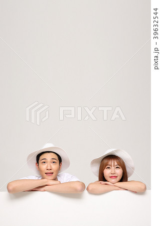 Happy young traveler couple concept photo. set out on a trip to honeymoon, camping and summer vacation concept isolated on white background. 491 Happy young traveler couple concept photo. set out on a trip to honeymoon, camping and summer vacation concept isolated on white background. 491 39632544