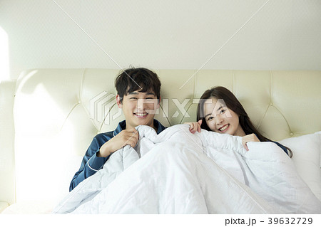 Conceptable photo of new married couple daily life. 071 Conceptable photo of new married couple daily life. 071 39632729