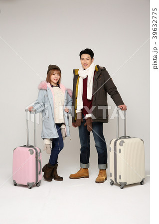 Happy young traveler couple concept photo. set out on a trip to honeymoon, camping and summer vacation concept isolated on white background. 324 Happy young traveler couple concept photo. set out on a trip to honeymoon, camping and summer vacation concept isolated on white background. 324 39632775