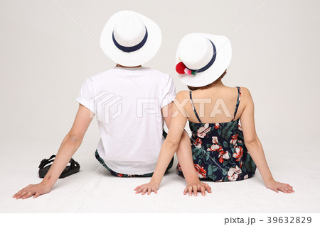 Happy young traveler couple concept photo. set out on a trip to honeymoon, camping and summer vacation concept isolated on white background. 481 39632829