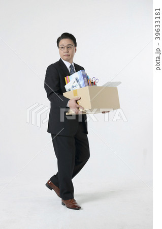 the life of a middle-aged man concept photo. a middle-aged man's work , daily routine and hobbies. 254 39633181