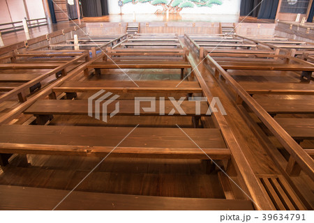 愛媛　芝居小屋　内子座の舞台　枡席 39634791