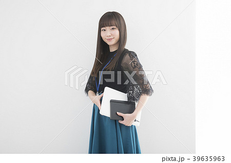 若い女性 39635963