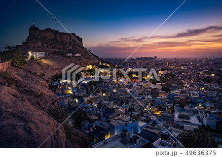 Mehrangarh Fort during sunset Mehrangarh Fort during sunset 39636375