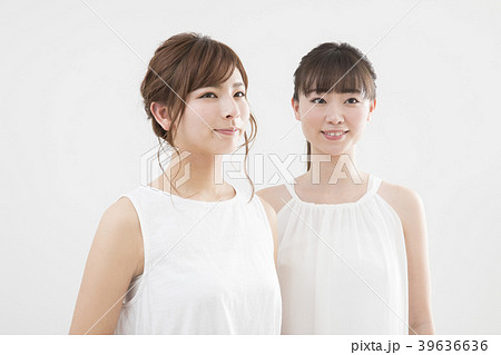ふたりの若い女性 39636636